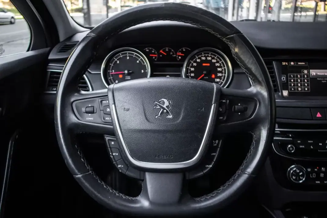 Peugeot 508 SW 2015 - 10790 EUR, 169943 km - 169943km - foto 12 de 41