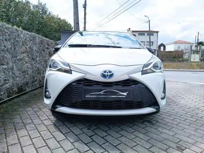 Toyota Yaris 2019 - 18750 EUR, 53000 km - AUTO.MOTO.pt - 53000km - foto 2 de 16