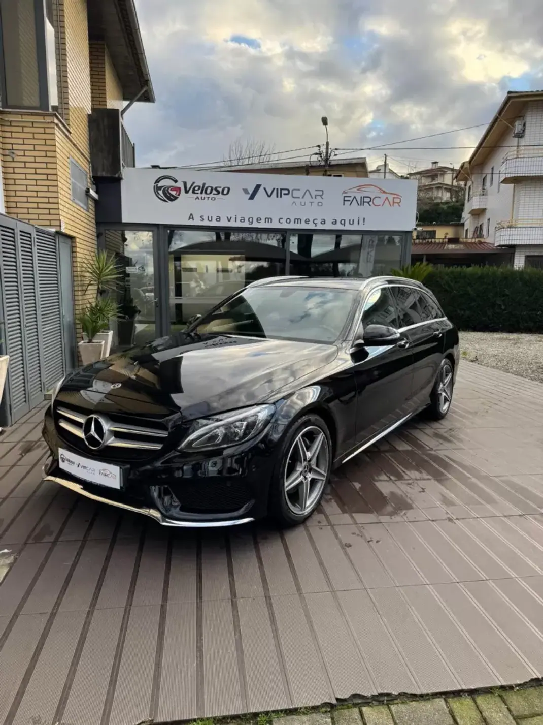 Mercedes-Benz C 200 2017 - 22500 EUR, 214300 km - AUTO.MOTO.pt - 214300km - foto 1 de 15