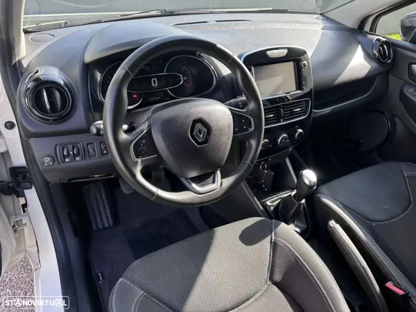 Renault Clio 2017 - 8500 EUR, 135702 km - AUTO.MOTO.pt - 135702km - foto 20 de 47