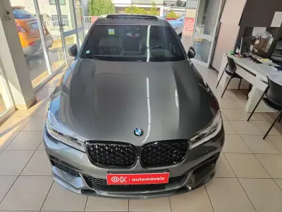 BMW 740 2018 - 29950 EUR, 249000 km - AUTO.MOTO.pt - 249000km - foto 4 de 41