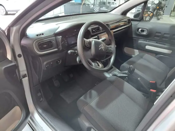 Citroën C3 2017 - 10900 EUR, 99000 km - AUTO.MOTO.pt - 99000km - foto 7 de 19