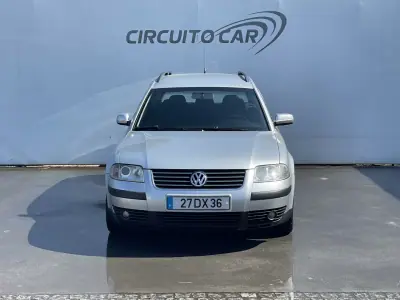 Volkswagen Passat Variant 2003 - 3500 EUR, 330727 km - AUTO.MOTO.pt - 330727km - foto 7 de 29