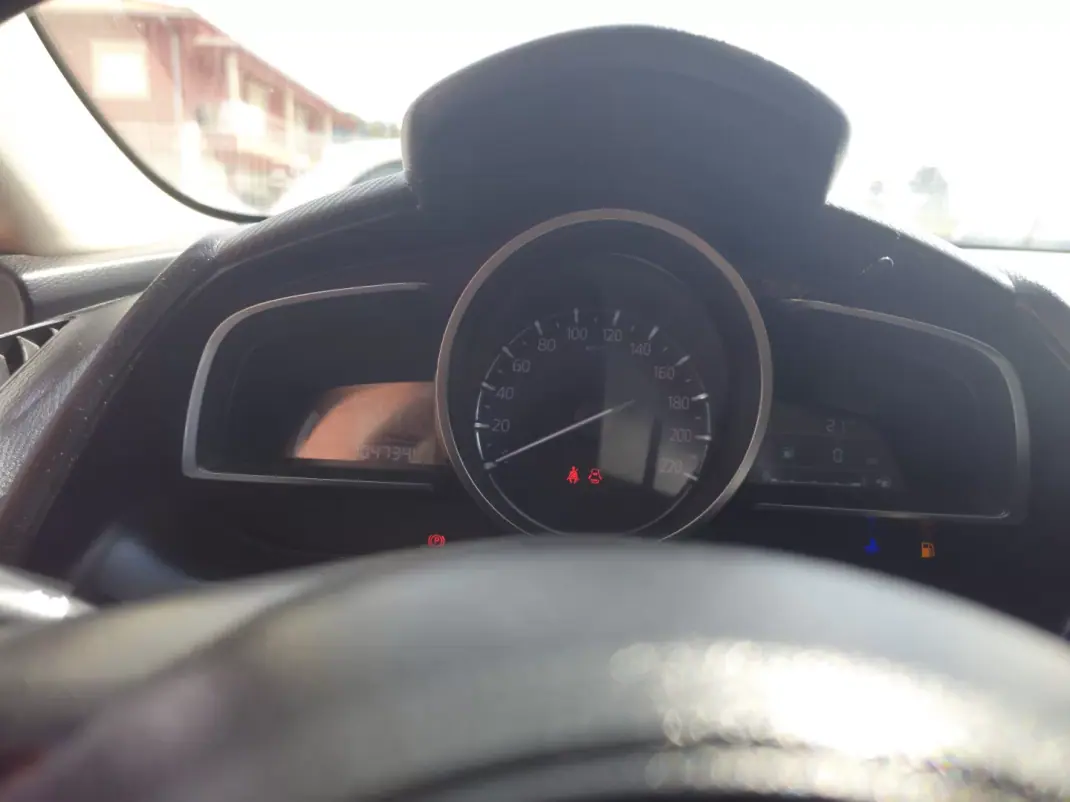 Mazda CX-3 2019 - 13990 EUR, 104000 km - AUTO.MOTO.pt - 104000km - foto 7 de 14