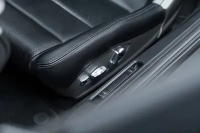 Porsche 991 2016 - 109950 EUR, 83000 km - AUTO.MOTO.pt - 83000km - foto 26 de 49