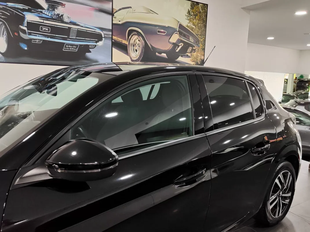 Peugeot 208 2022 - 13990 EUR, 60000 km - AUTO.MOTO.pt - 60000km - foto 11 de 52
