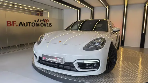 Porsche Panamera Sport Turismo 2024 - 119900 EUR, 45564 km - AUTO.MOTO.pt - 45564km - foto 22 de 63