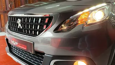 Peugeot 2008 2016 - 13750 EUR, 44423 km - AUTO.MOTO.pt - 44423km - foto 12 de 58