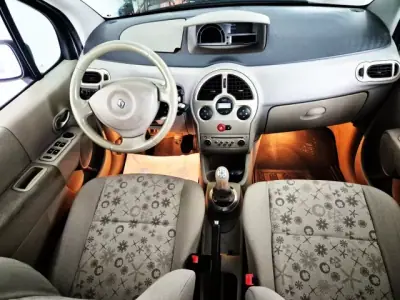 Renault Grand Modus 2010 - 6750 EUR, 166000 km - AUTO.MOTO.pt - 166000km - foto 4 de 8