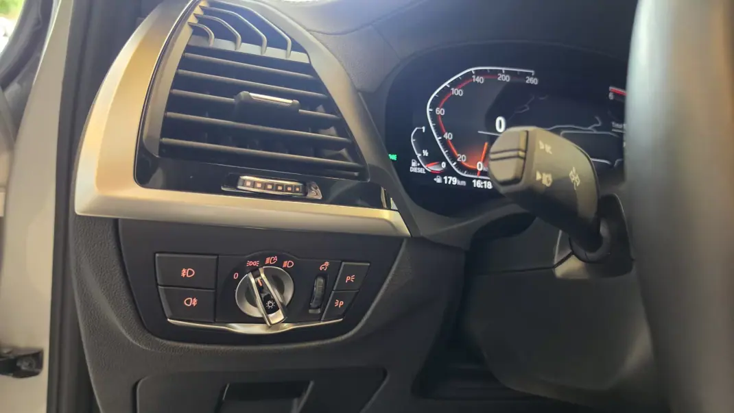 BMW X4 2021 - 37750 EUR, 169595 km - AUTO.MOTO.pt - 169595km - foto 47 de 74
