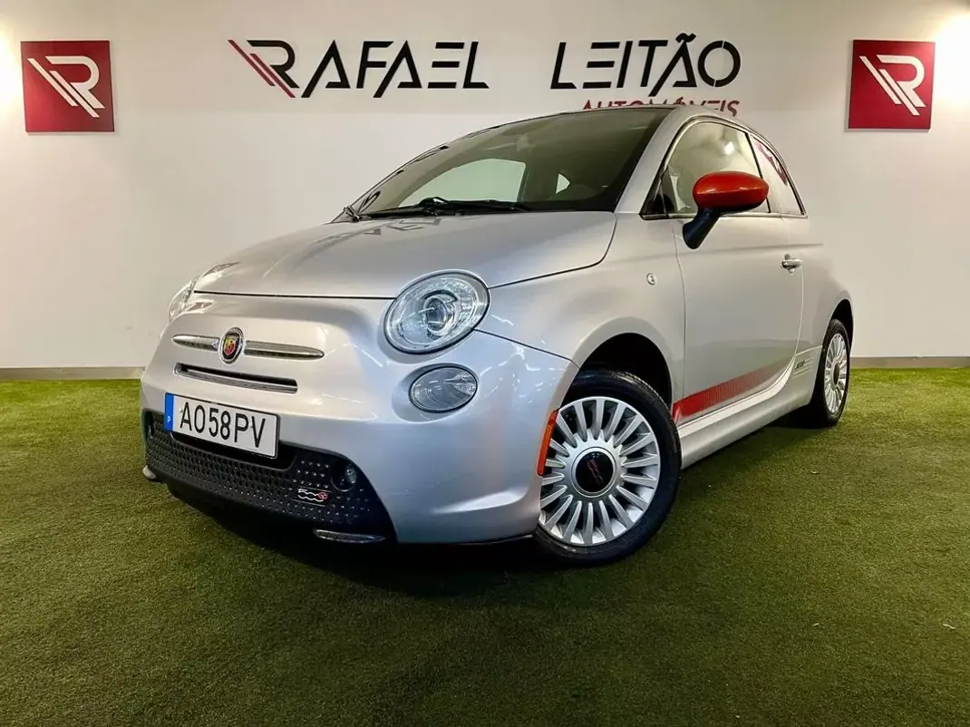 Fiat 500e 2015 - 10750 EUR, 89000 km - AUTO.MOTO.pt - 89000km - foto 1 de 26