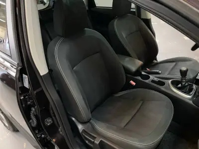 Nissan Qashqai 2010 - 9450 EUR, 163500 km - AUTO.MOTO.pt - 163500km - foto 19 de 20