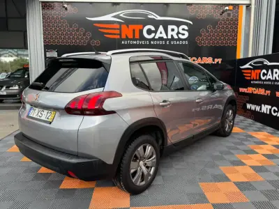 Peugeot 2008 2019 - 13900 EUR, 39416 km - AUTO.MOTO.pt - 39416km - foto 2 de 20