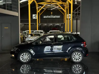 Volkswagen Polo 2016 - 10990 EUR, 106798 km - AUTO.MOTO.pt - 106798km - foto 6 de 25