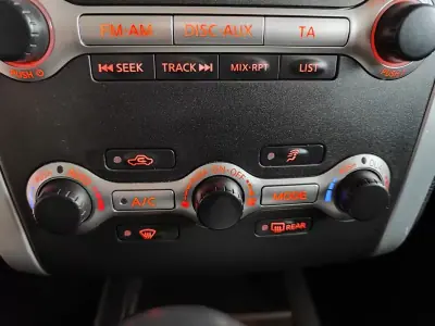 Nissan Murano 2010 - 14750 EUR, 154100 km - AUTO.MOTO.pt - 154100km - foto 39 de 46