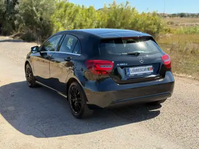 Mercedes-Benz A 180 2017 - 16500 EUR, 182000 km - AUTO.MOTO.pt - 182000km - foto 33 de 41