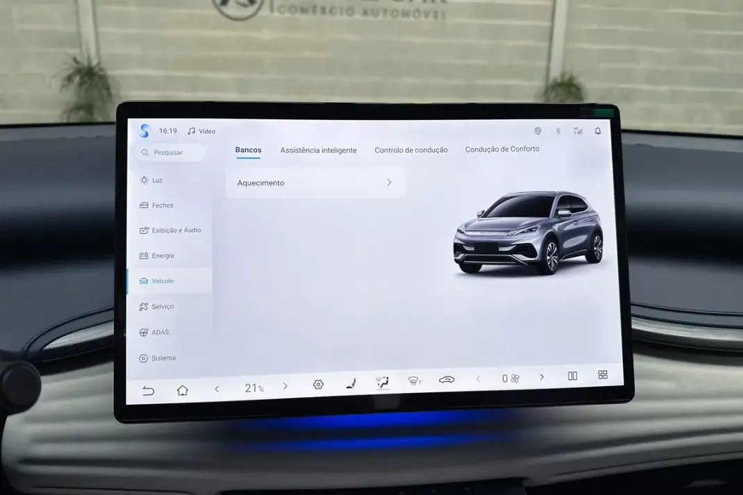 BYD Atto 3 2023 - 27950 EUR, 7718 km - AUTO.MOTO.pt - 7718km - foto 25 de 60