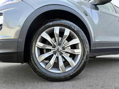 Volkswagen T-Roc 2021 - 17750 EUR, 72400 km - AUTO.MOTO.pt - 72400km - foto 4 de 37