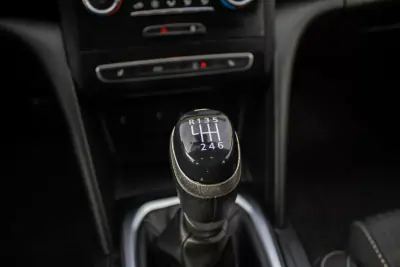 Renault Mégane Sport Tourer 2019 - 10780 EUR, 224000 km - AUTO.MOTO.pt - 224000km - foto 21 de 41