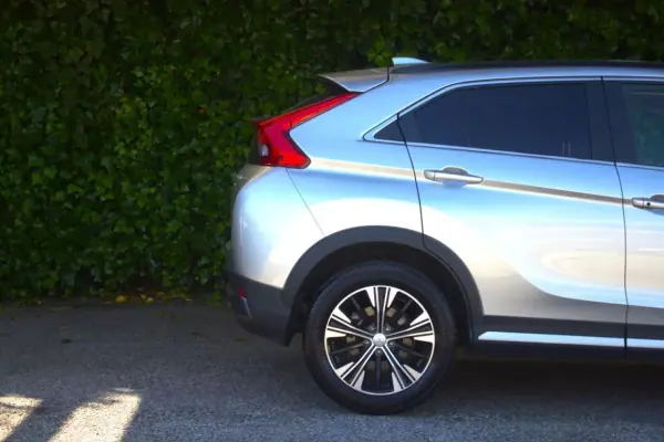 Mitsubishi Eclipse Cross 2018 - 19500 EUR, 33000 km - AUTO.MOTO.pt - 33000km - foto 4 de 20
