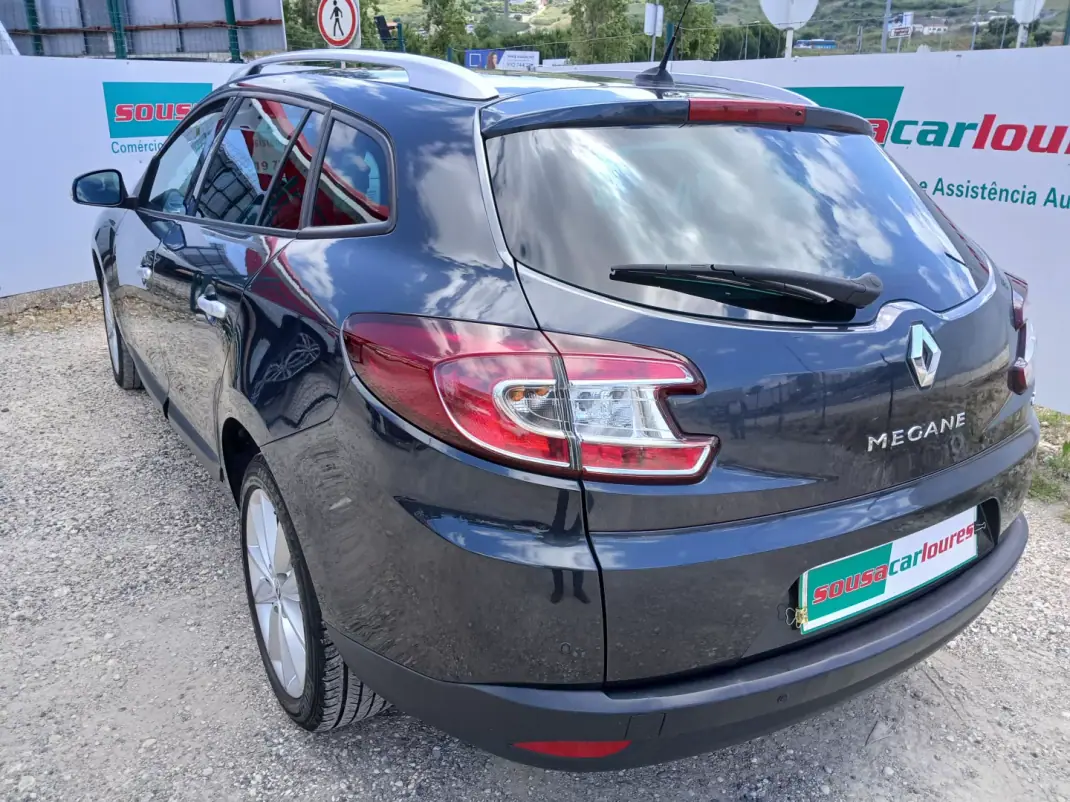 Renault Mégane Sport Tourer 2010 - 6350 EUR, 169329 km - AUTO.MOTO.pt - 169329km - foto 10 de 24