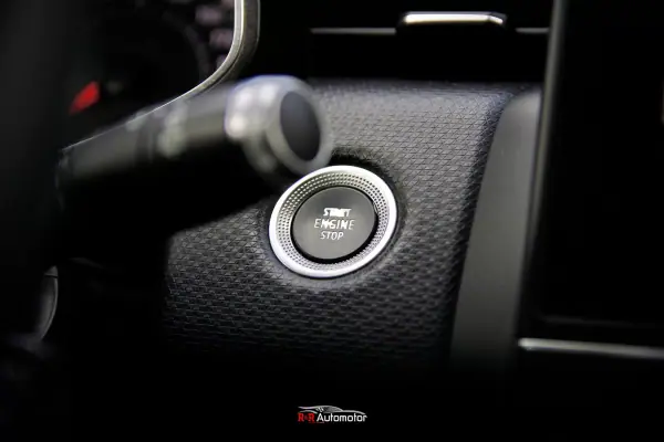Renault Clio 2020 - 13700 EUR, 97000 km - AUTO.MOTO.pt - 97000km - foto 20 de 37