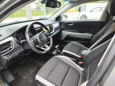 Kia Stonic 2019 - 15900 EUR, 32000 km - AUTO.MOTO.pt - 32000km - foto 7 de 15