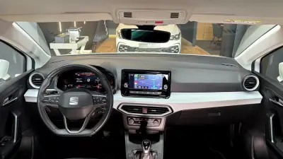 SEAT Ibiza 2023 - 14270 EUR, 50000 km - AUTO.MOTO.pt - 50000km - foto 13 de 38