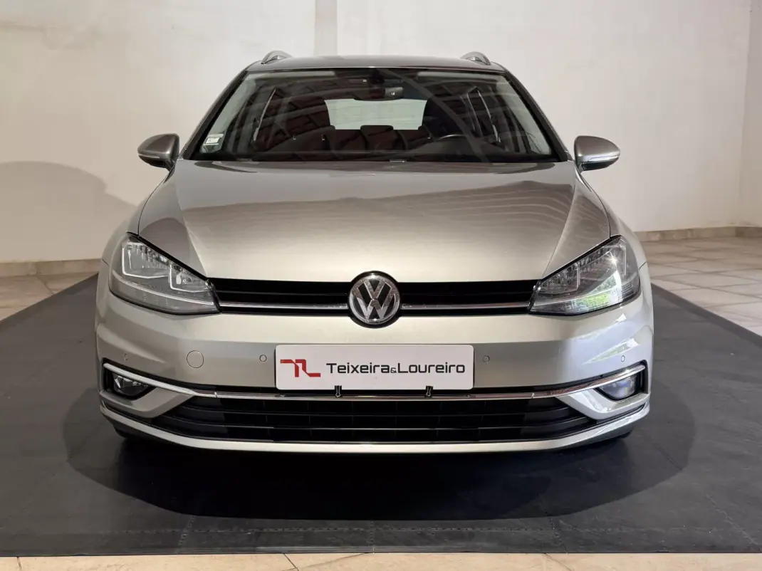 Volkswagen Golf Variant 2017 - 12900 EUR, 151000 km - AUTO.MOTO.pt - 151000km - foto 2 de 25