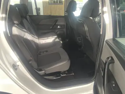 Citroën C4 Spacetourer 2019 - 12500 EUR, 142650 km - AUTO.MOTO.pt - 142650km - foto 10 de 16