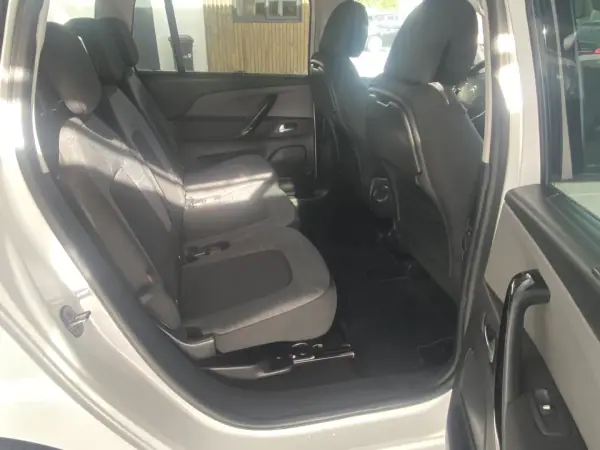 Citroën C4 Spacetourer 2019 - 12500 EUR, 142650 km - AUTO.MOTO.pt - 142650km - foto 10 de 16