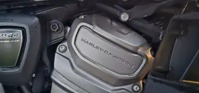 Harley-Davidson Softail® Breakout® 2022 - 17990 EUR, 10400 km - AUTO.MOTO.pt - 10400km - foto 4 de 24