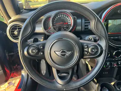MINI John Cooper Works 2017 - 24965 EUR, 126000 km - AUTO.MOTO.pt - 126000km - foto 29 de 61