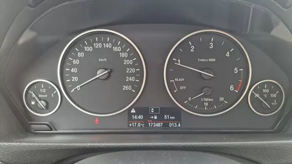 BMW 316 2014 - 13890 EUR, 173487 km - AUTO.MOTO.pt - 173487km - foto 42 de 50