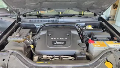 Jeep Grand Cherokee 2005 - 19900 EUR, 267367 km - 267367km - foto 26 de 52