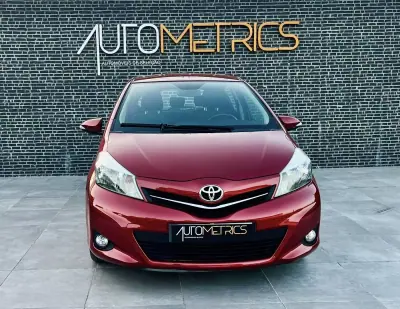 Toyota Yaris 2014 - 9990 EUR, 157000 km - AUTO.MOTO.pt - 157000km - foto 14 de 14