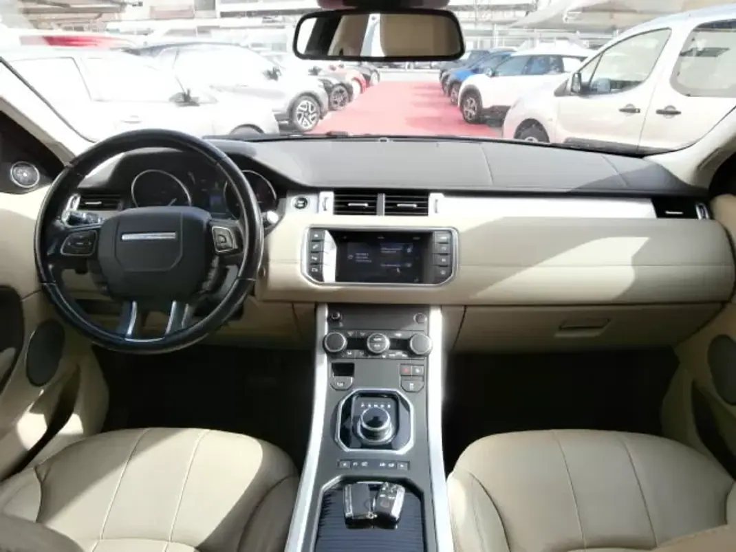 Land Rover Range Rover Evoque 2019 - 25500 EUR, 158956 km - AUTO.MOTO.pt - 158956km - foto 14 de 33