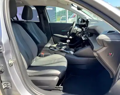 Peugeot 208 2022 - 14890 EUR, 160119 km - AUTO.MOTO.pt - 160119km - foto 13 de 17