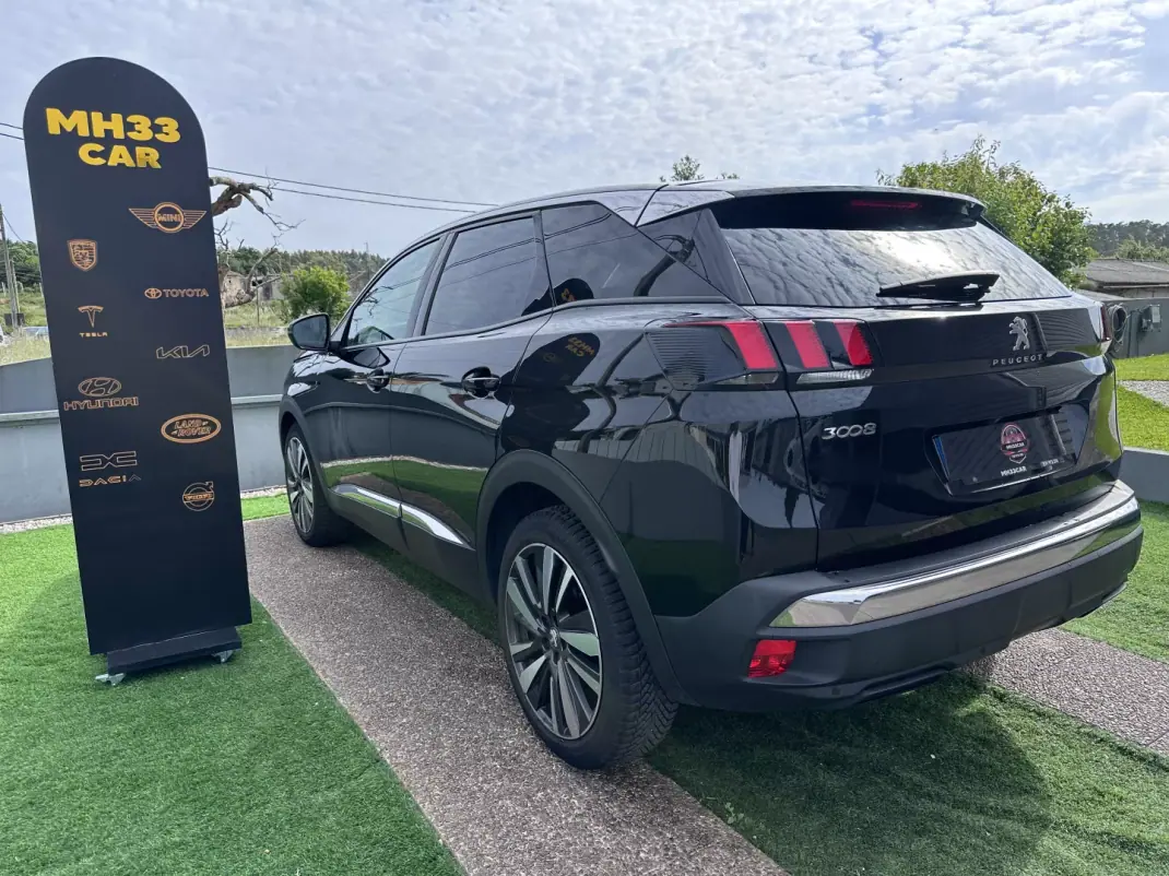 Peugeot 3008 2019 - 17900 EUR, 180000 km - AUTO.MOTO.pt - 180000km - foto 11 de 62