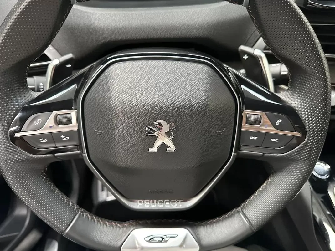 Peugeot 3008 2021 - 28800 EUR, 58000 km - AUTO.MOTO.pt - 58000km - foto 16 de 20