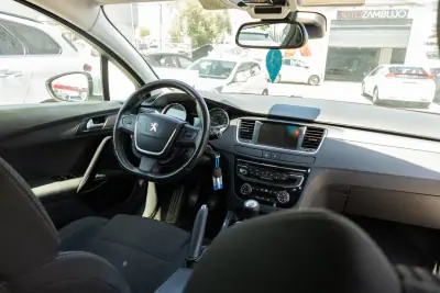 Peugeot 508 SW 2015 - 12000 EUR, 158000 km - 158000km - foto 8 de 10