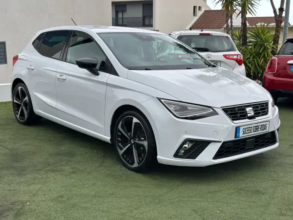 SEAT Ibiza 2023 - 22490 EUR, 21800 km - AUTO.MOTO.pt - 21800km - foto 6 de 18