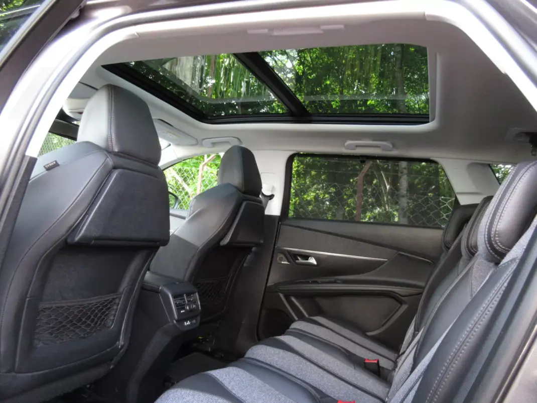 Peugeot 5008 2017 - 20490 EUR, 161000 km - AUTO.MOTO.pt - 161000km - foto 47 de 57
