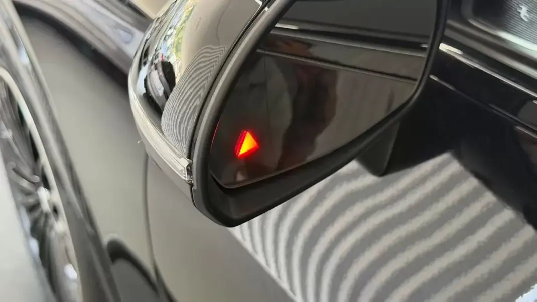Mercedes-Benz GLC 400 2024 - 79990 EUR, 38037 km - 38037km - foto 38 de 38
