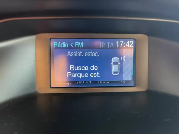 Ford Focus 2013 - 9990 EUR, 186235 km - AUTO.MOTO.pt - 186235km - foto 17 de 23