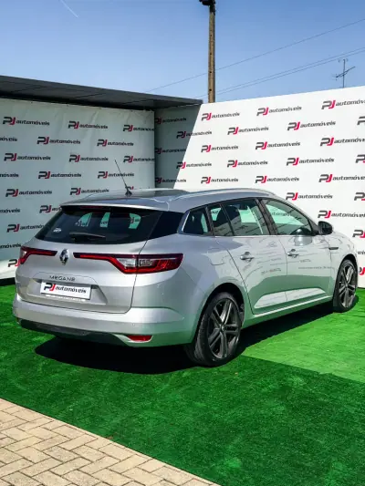 Renault Mégane 2018 - 11990 EUR, 133000 km - 133000km - foto 6 de 19