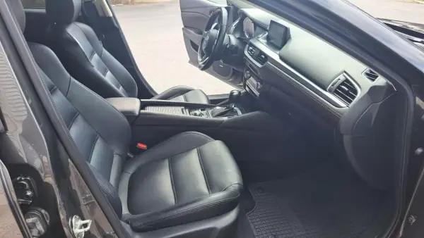 Mazda 6 2018 - 17980 EUR, 115152 km - AUTO.MOTO.pt - 115152km - foto 30 de 53