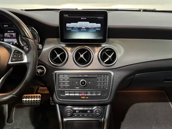 Mercedes-Benz CLA 220 2015 - 20990 EUR, 164000 km - AUTO.MOTO.pt - 164000km - foto 15 de 23