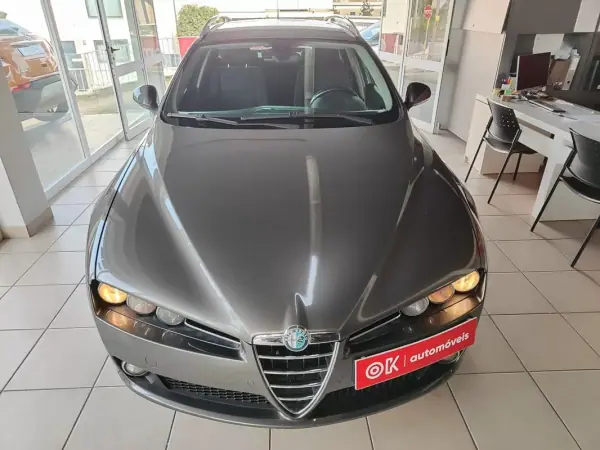 Alfa Romeo 159 Sportwagon 2008 - 7250 EUR, 221050 km - AUTO.MOTO.pt - 221050km - foto 4 de 37