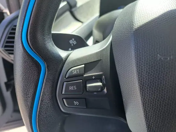 BMW i3 2019 - 28500 EUR, 89000 km - AUTO.MOTO.pt - 89000km - foto 27 de 45